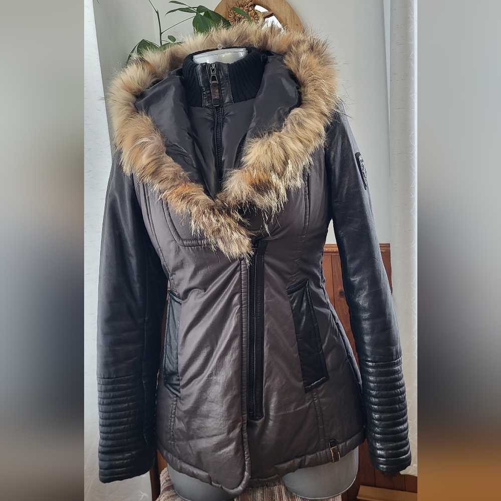 RUDSAK Black Puffer Jacket with Fur Ang Leather Trim Size M Very Good Condition